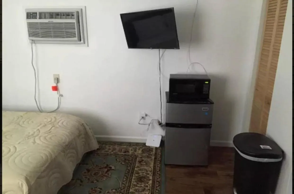 Cozy Mother-In-Law Suite Norfolk Apartment
